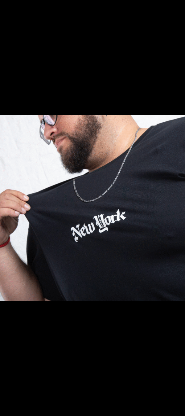 Remera especial estampado - Image 8