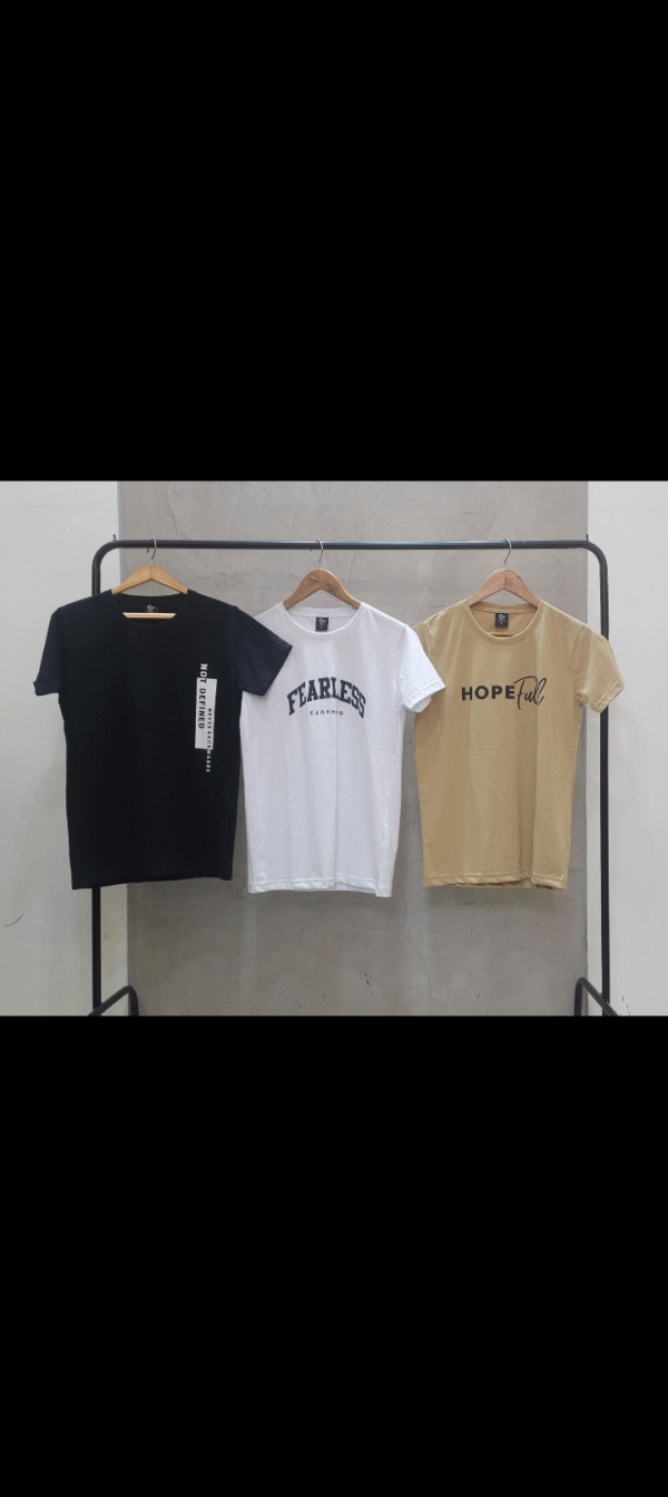 Remera estampa peinado preimium - Image 3