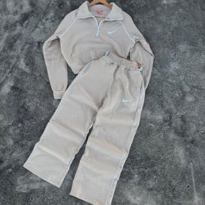 Conjunto Nike venas