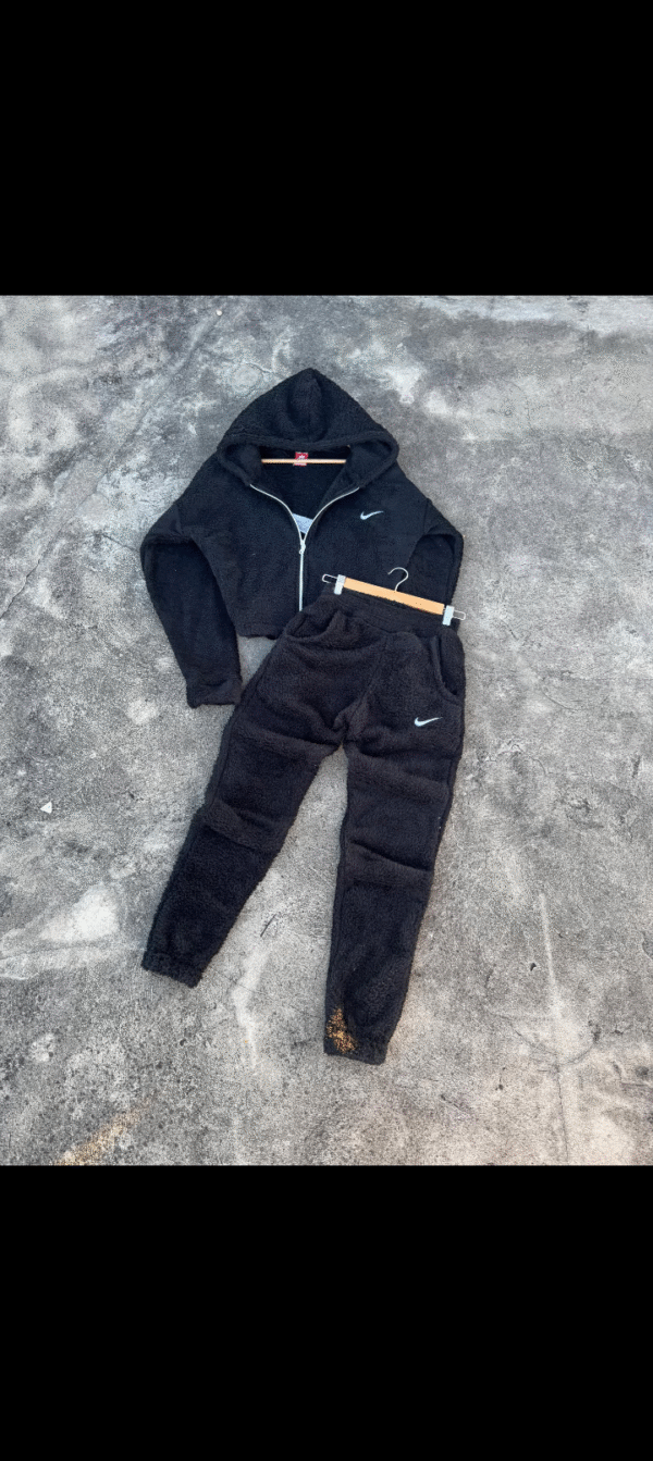 Conjunto Teddy Nike - Image 9